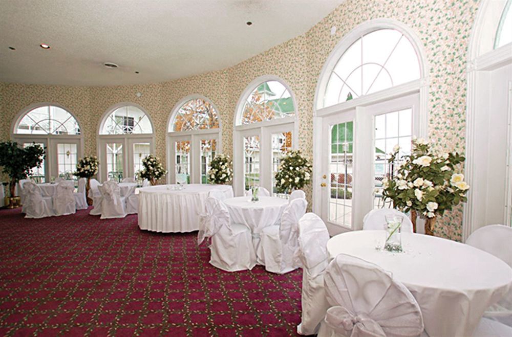 The Wisconsin Hotel & Conference Center Lake Delton Exterior photo